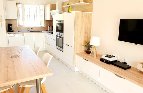 Les Issambres House | 2 bedroom house, swimming pool, garden, air conditioning, 100m from the beach, 4 stars
