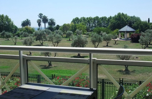 Antibes Apartment | 2 bedroom, Overlooking Parc Exflora + Sea views. Pool+Beach 200m + Parking + A/C