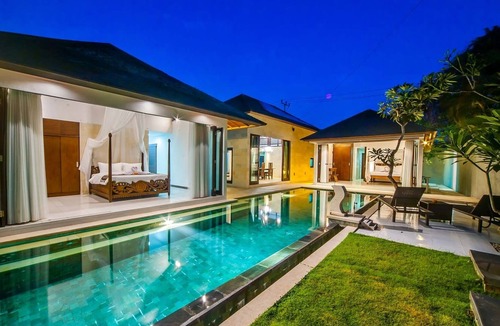 Sanur Villa | 2 bedroom villa and a few mints to Beach