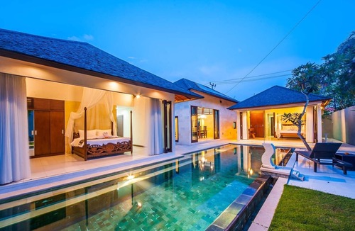 Sanur Villa | 2 bedroom villa and a few mints to Beach
