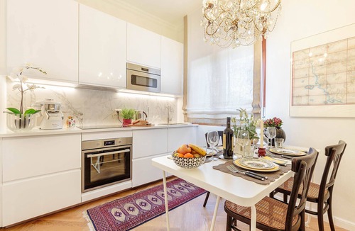 Lucca Historical Center Apartment | 2 bedrooms, Terrace and Private Parking in Lucca