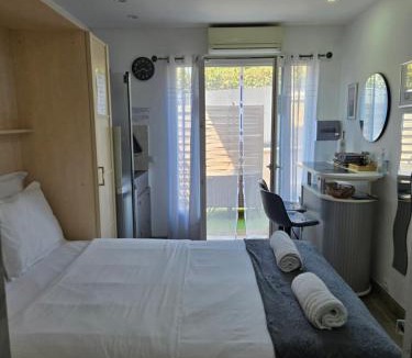 La Trinite House | 2 Chambres paisibles à La Trinité proche de Nice 15 mn, Monaco 20 mn et l'Italie 30 mn et aussi 2 Studios dans le même établissement