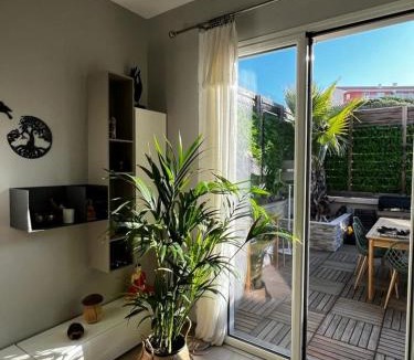 Prado - Republique Apartment | 2 mn walking from Banane Croisette center of Cannes