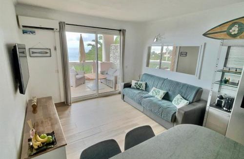 Theoule-Superieur Apartment | 2 P vue panoramique classé 3 étoiles sur la baie de Cannes avec Garage