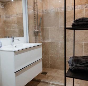 Contes Apartment | 2-Piece appartement la vernea