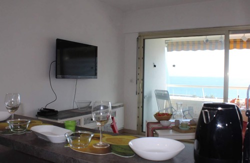 Villeneuve Loubet Beach Apartment | 2-Room Apartment, 4 sleeps with terrace and panoramic view