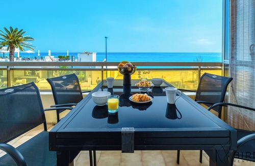 Villeneuve Loubet Beach Apartment | 2-Room Apartment with Sea View Terrace, parking, sea access