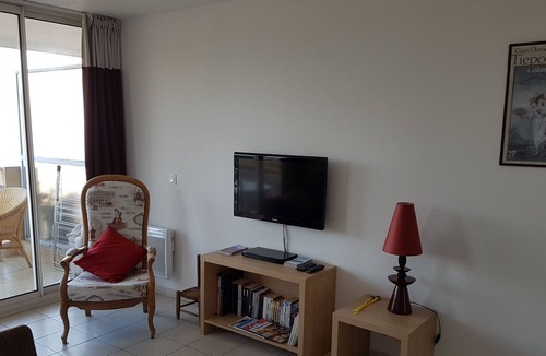 Theoule-sur-Mer Apartment | 2 room apartment new condition, sea view and pool