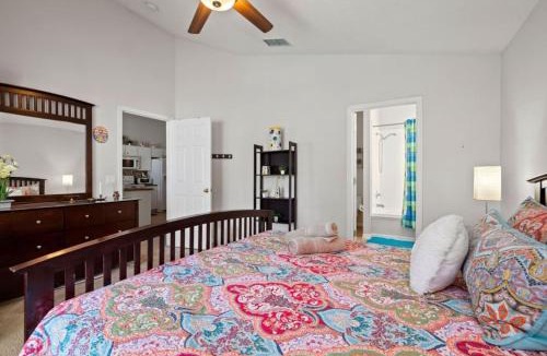 Eagle Pointe South House | 20 mins to Disney, Close to Shops, Private Pool
