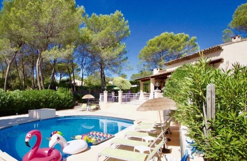 La Bouverie Villa | 200 m² Villa ∙ 3 bedrooms ∙ 11 guests