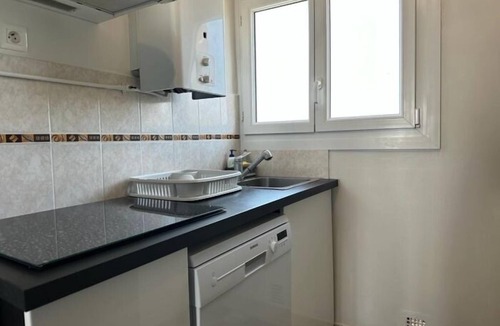 Antheor Apartment | 200 m from the sea | 5 min from the center | Wifi