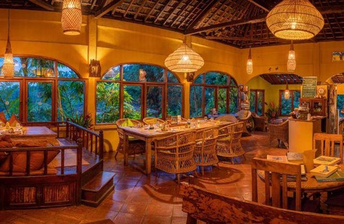 Selemadeg Bed & Breakfast | 200 m² Bed and breakfast ∙ 3 bedrooms ∙ 5 guests