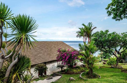 Bunutan Resort | 200 m² Resort ∙ 3 bedrooms ∙ 6 guests