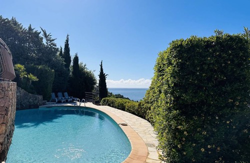 Theoule-Superieur Villa | 200 m² Villa ∙ 4 bedrooms ∙ 8 guests