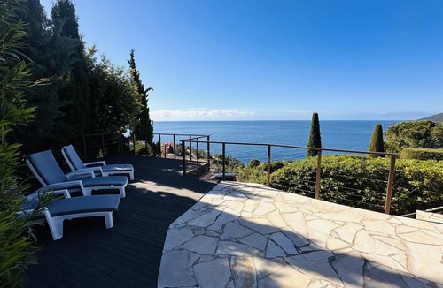Theoule-Superieur Villa | 200 m² Villa ∙ 4 bedrooms ∙ 8 guests