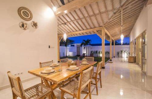 Sunset Road Villa | 200 m² Villa ∙ 3 bedrooms ∙ 6 guests