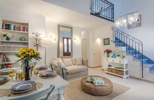 Viareggio Villa | 200 m² Villa ∙ 3 bedrooms ∙ 6 guests