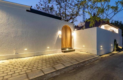 Sanur Villa | 200 m² Villa ∙ 3 bedrooms ∙ 6 guests