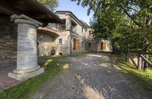 Montignoso Villa | 200 m² Villa ∙ 4 bedrooms ∙ 8 guests