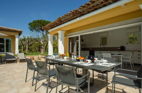 Les Restanques Villa | 200 m² Villa ∙ 4 bedrooms ∙ 8 guests