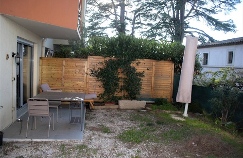 Cros-de-Cagnes Apartment | 200m from the beach, bright 2 bedroom apartment, large 85m² garden