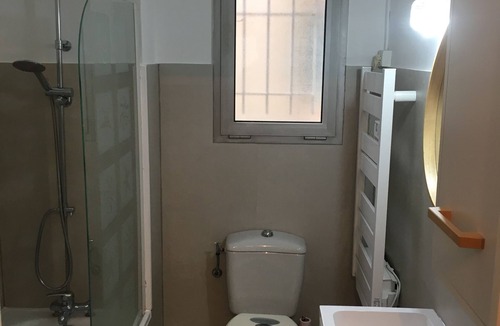 Cros-de-Cagnes Apartment | 200m from the beach, bright 2 bedroom apartment, large 85m² garden