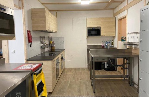 Antibes Old Town Hostel | 21 m² Hostel ∙ 3 guests