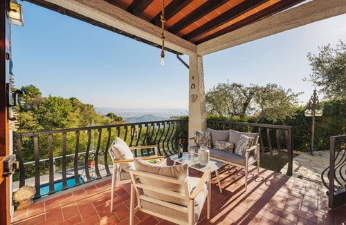 Corsanico Other | 210 m² Accommodation ∙ 4 bedrooms ∙ 8 guests