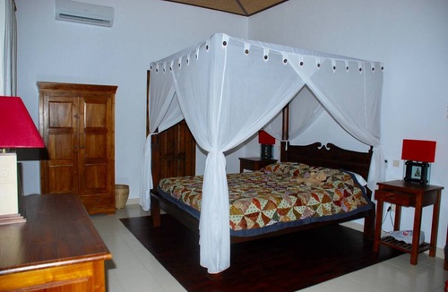 Kayu Putih Villa | 210 m² Villa ∙ 3 bedrooms ∙ 10 guests