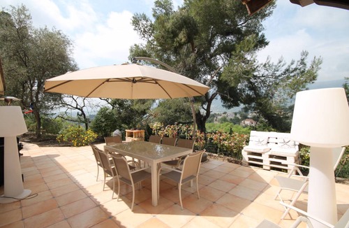 Colomars Villa | 210 m² Villa ∙ 3 bedrooms ∙ 10 guests