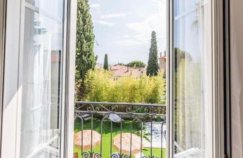 Carnot Villa | 220m2 - Pool villa, 4 bedrooms, hot tub
