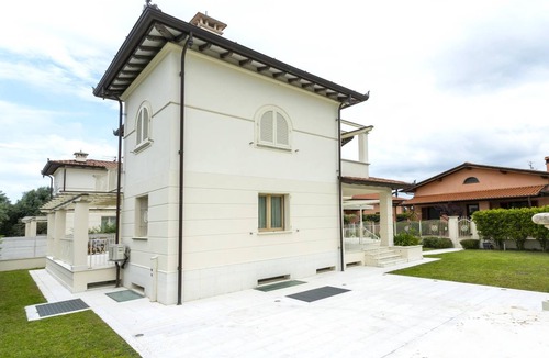 Querceta Villa | 240 m² Villa ∙ 3 bedrooms ∙ 7 guests