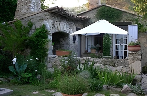 Eze Bed & Breakfast | 25 m² Bed and breakfast ∙ 2 guests