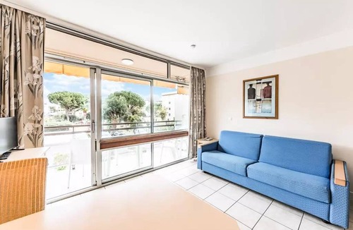 Saint-Laurent-du-Var Apartment | 25 m² Studio flat ∙ 1 bedroom ∙ 4 guests