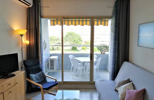 Villeneuve Loubet Beach Apartment | 25 m² Studio flat ∙ 1 bedroom ∙ 4 guests
