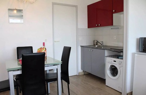 Villeneuve Loubet Beach Apartment | 25 m² Studio flat ∙ 1 bedroom ∙ 4 guests