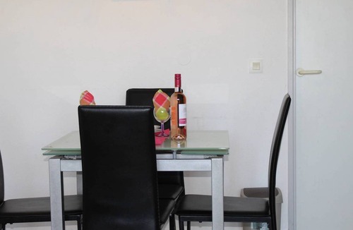 Villeneuve Loubet Beach Apartment | 25 m² Studio flat ∙ 1 bedroom ∙ 4 guests