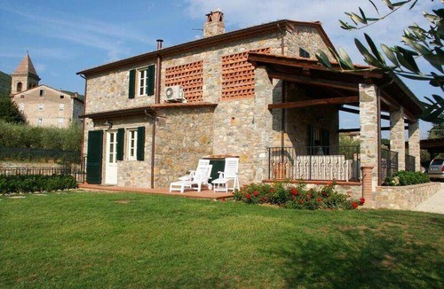 Colle di Compito House | 250 m² House ∙ 4 bedrooms ∙ 8 guests