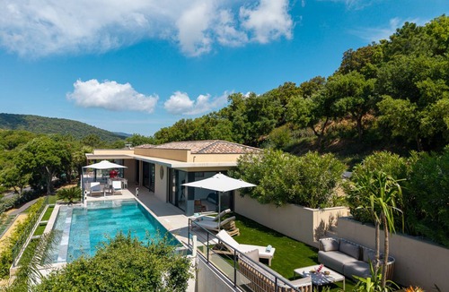 Sainte-Maxime - Saint-Tropez Villa | 250 m² Villa ∙ 5 bedrooms ∙ 10 guests