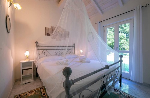 Ronchi Villa | 250 m² Villa ∙ 5 bedrooms ∙ 10 guests