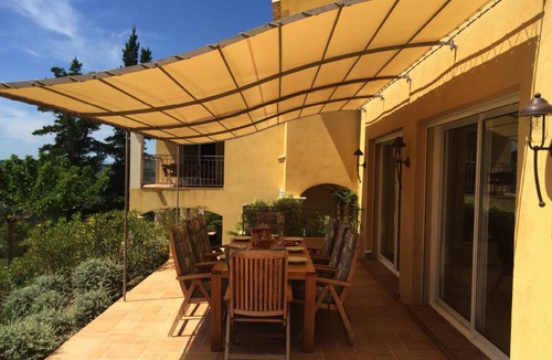 Le Muy Villa | 250 m² Villa ∙ 6 bedrooms ∙ 12 guests