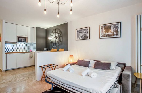 Prado - Republique Apartment | 27 m² Studio flat ∙ 2 guests