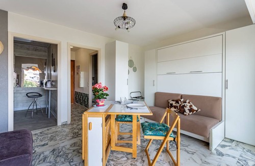 Juan-les-Pins Apartment | 28 m² Apartment ∙ 2 guests