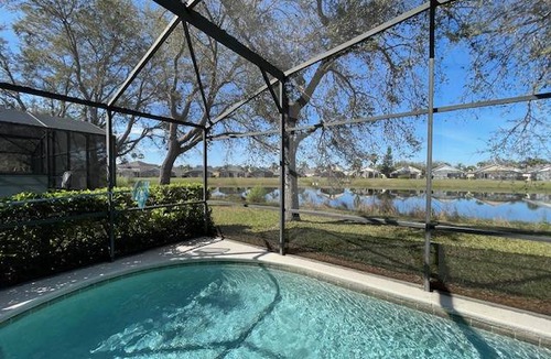Sunrise Lakes House | 289 m² House ∙ 5 bedrooms ∙ 10 guests