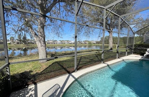 Sunrise Lakes House | 289 m² House ∙ 5 bedrooms ∙ 10 guests