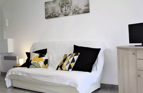 Villeneuve Loubet Beach Apartment | 29 m² Studio flat ∙ 1 bedroom ∙ 4 guests
