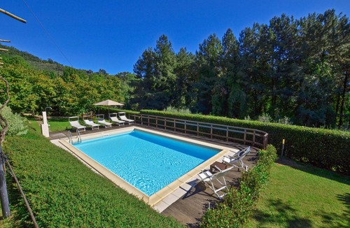 Orbicciano Villa | 295 m² Villa ∙ 6 bedrooms ∙ 10 guests