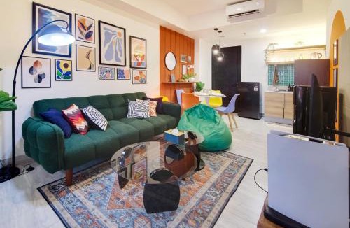 Pinang Apartment | 2BR Collins 1535 W Pool & Playstation 5