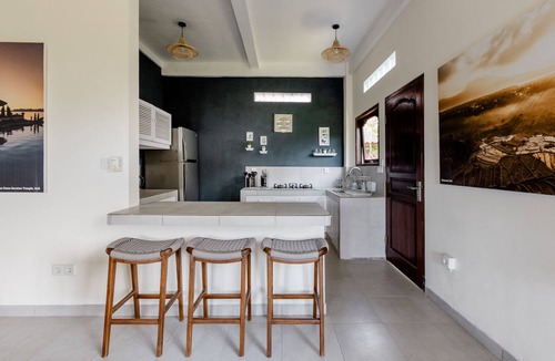 Kutuh Kaja House | 2BR Family-Friendly Villa in the Heart of Ubud with a Fully Equipped Kitchen
