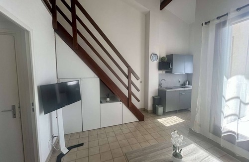 Saint-Aygulf Apartment | 2P/Mezzanine Apt 4 Pers in Saint-Aygulf - Terrace, Parking, Washing Machine